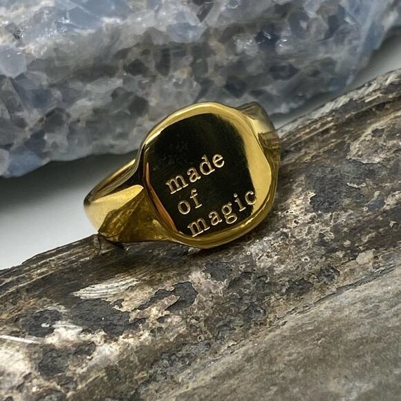 NEW Made Of Magic Signet Ring - Picture 7 of 10